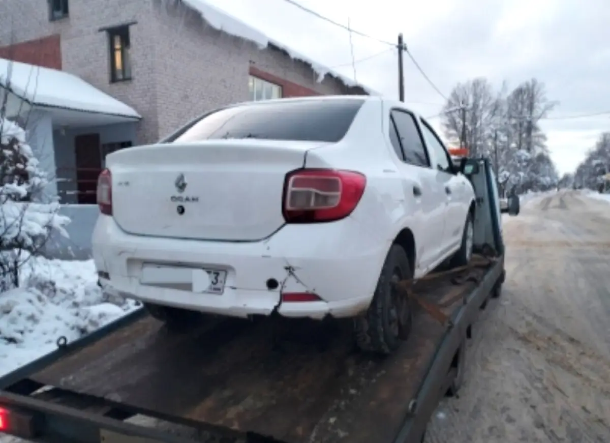 В Малой Вишере арестовали автомобиль мегадолжника