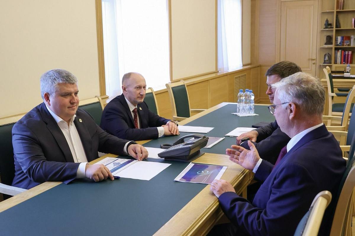 Новгородская область и Сбер расширяют сотрудничество в ключевых сферах