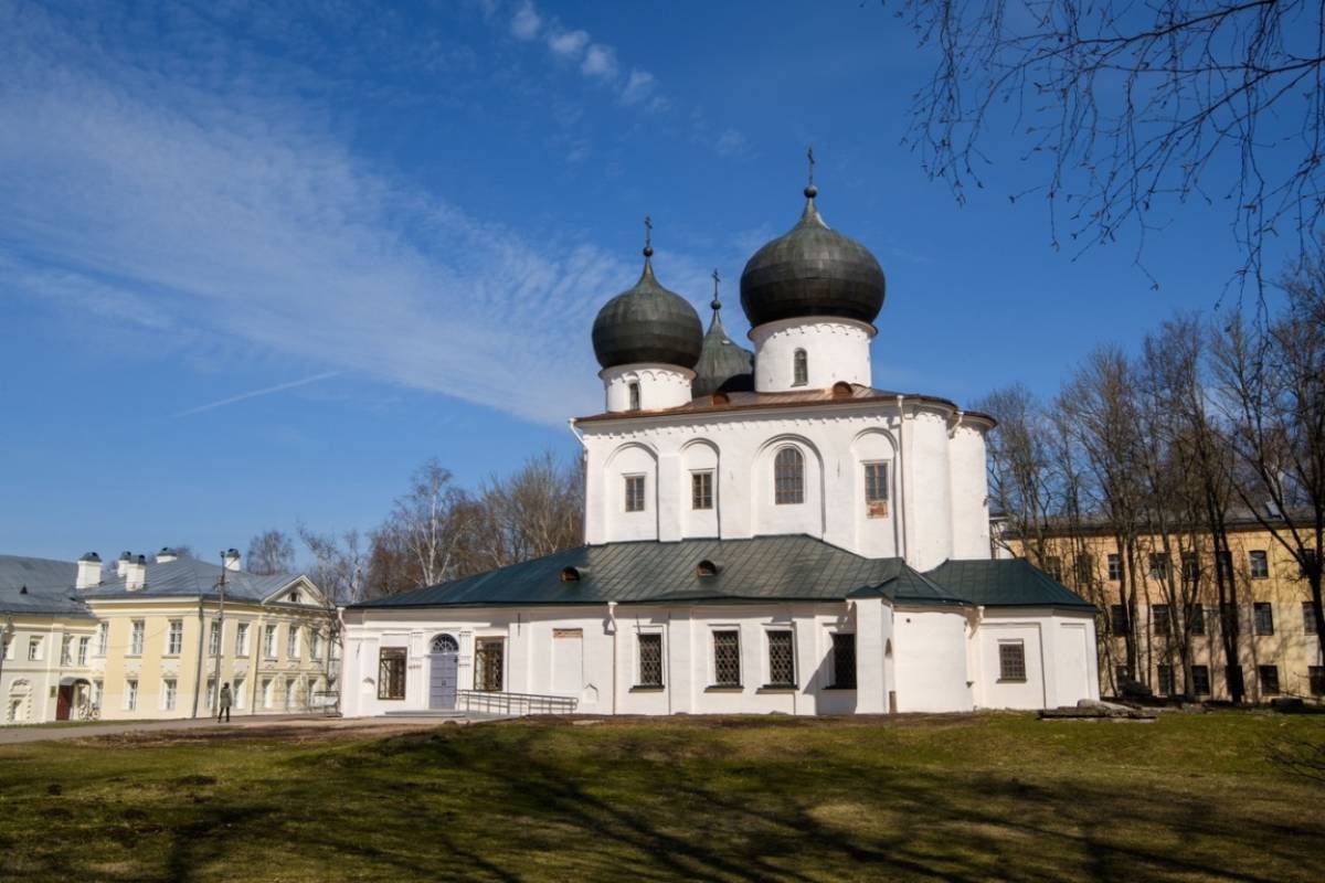 Фотографии Новгородского музея-заповедника и Ольги Лавровой