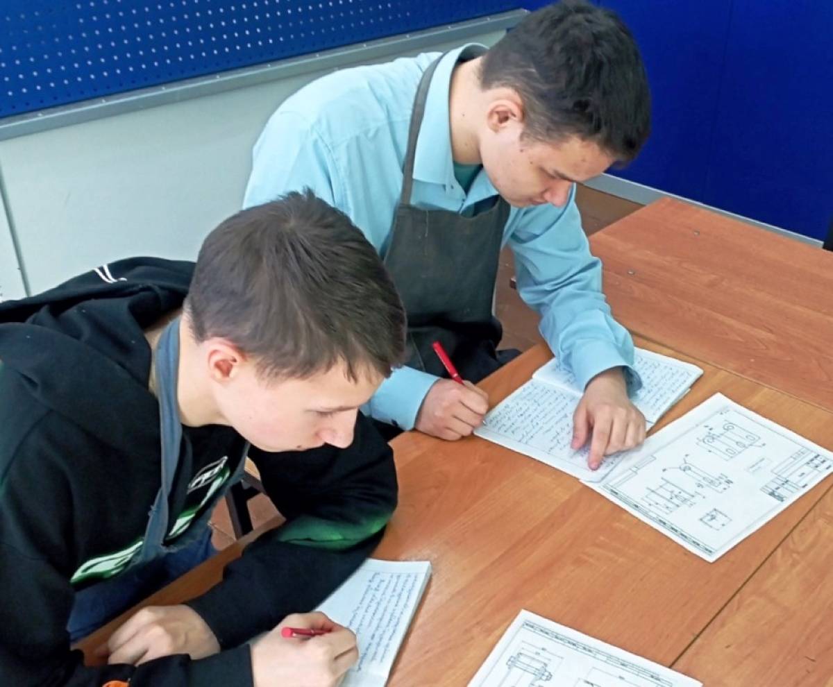 Участники «Абилимпикса» из Окуловского округа соревновались в трёх компетенциях