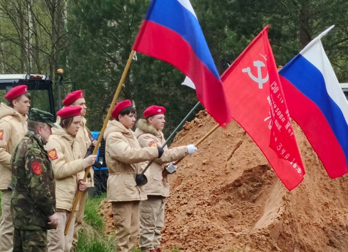 Фотографии комитета образования Парфинского округа