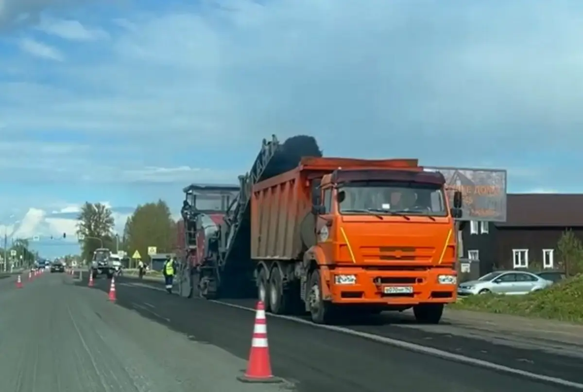 На участке трассы Р-56 в Новгородском округе начались восстановительные работы
