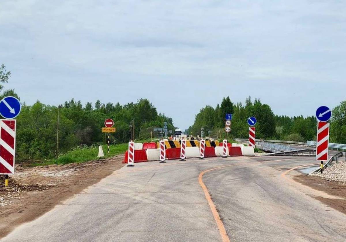 В Старорусском округе запустили движение по временному мосту через Переходу