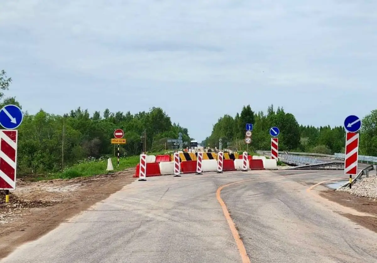В Старорусском округе запустили движение по временному мосту через Переходу
