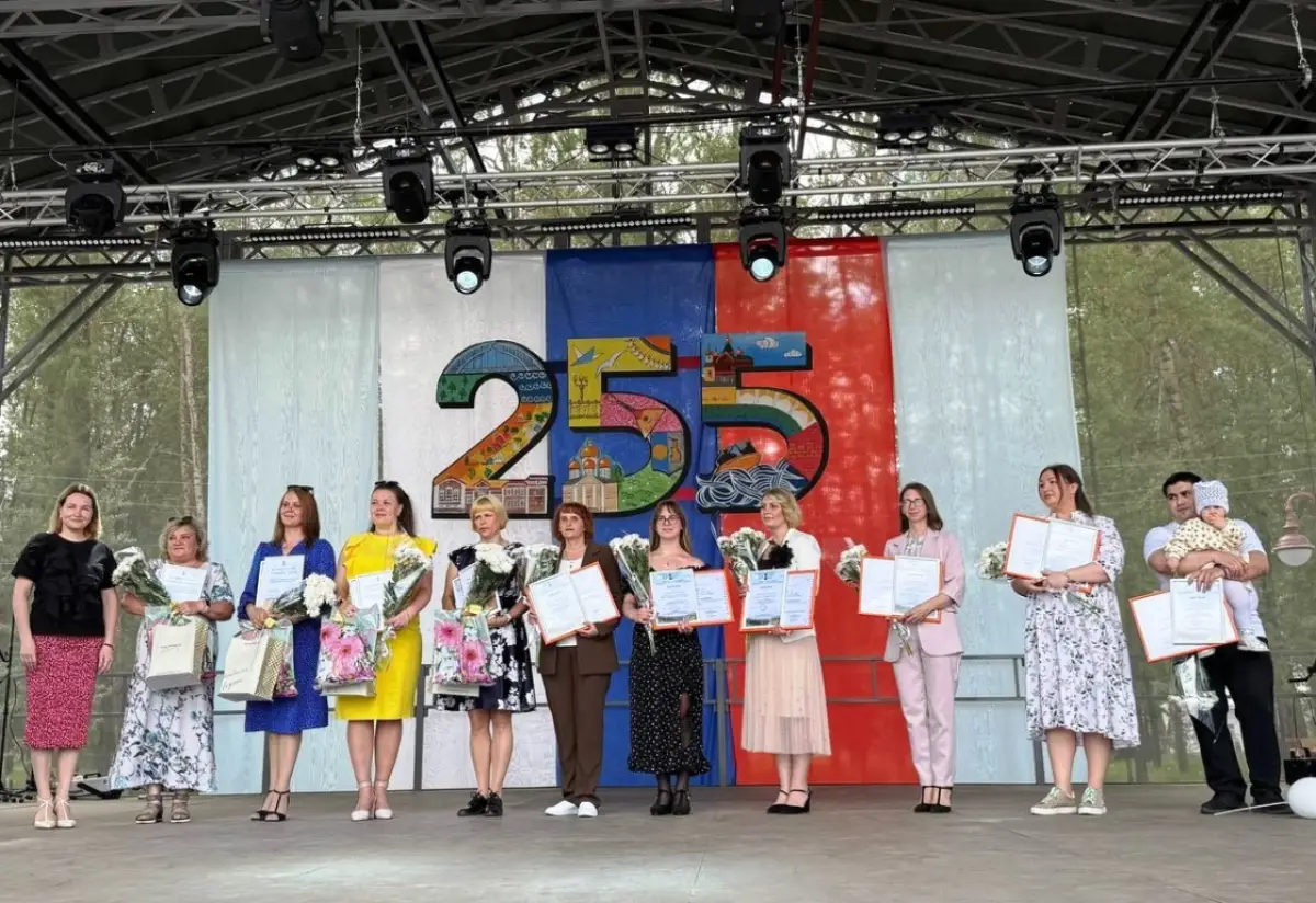 Боровичане с размахом отметили 255-й день рождения родного города