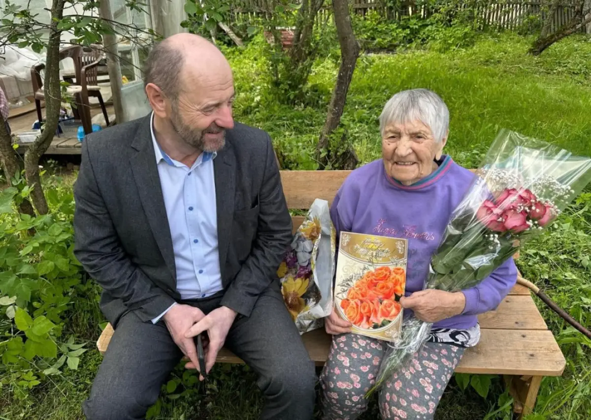 101-летняя жительница Марёвского округа удивляет необычным хобби