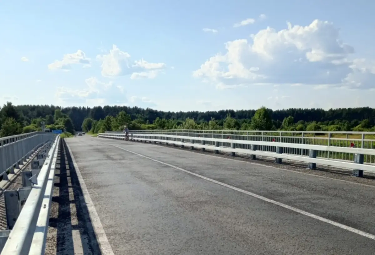 В Хвойнинском округе отремонтировали мосты через Кабожу и Левочку
