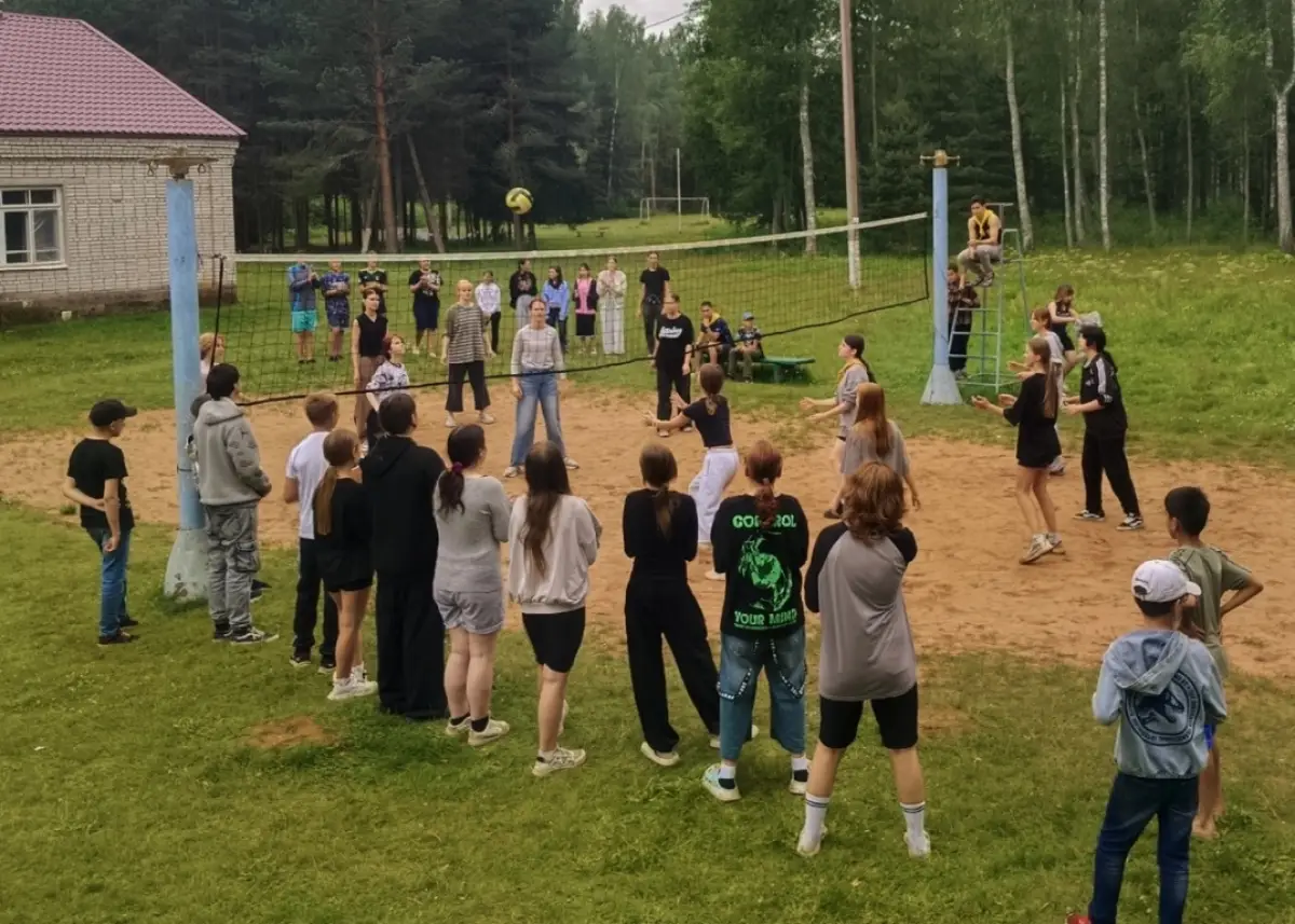 В Старорусском округе приостановили работу детского лагеря «Лесная сказка»