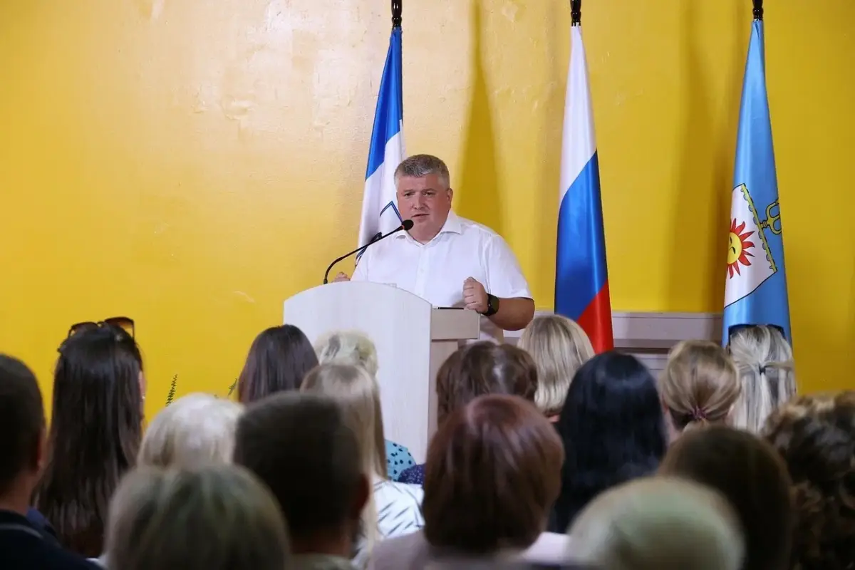 Строительство ВСМ стало одним из важных вопросов на встрече жителей Новгородского округа и врио губернатора