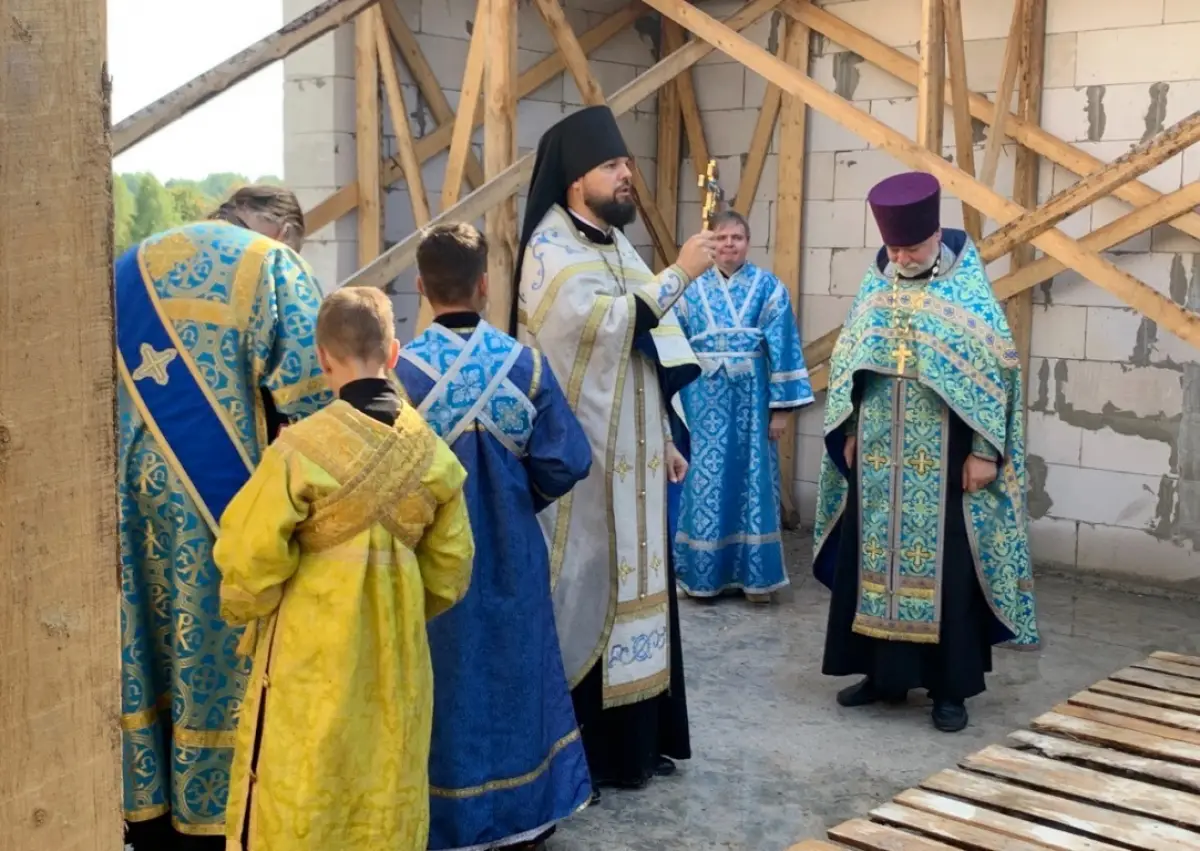 В Боровичском округе заложили памятный камень в основание будущего храма