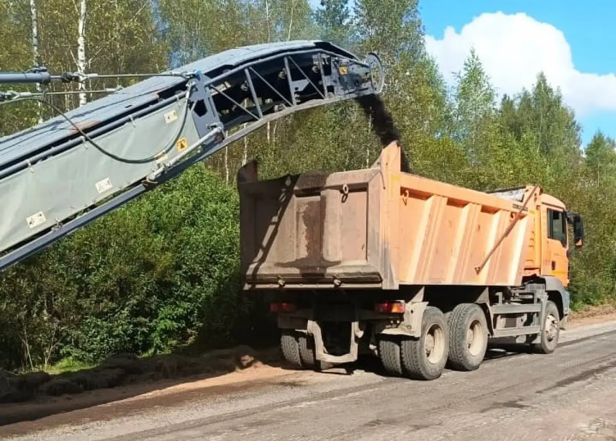 В Старорусском округе досрочно начали ремонт региональной дороги