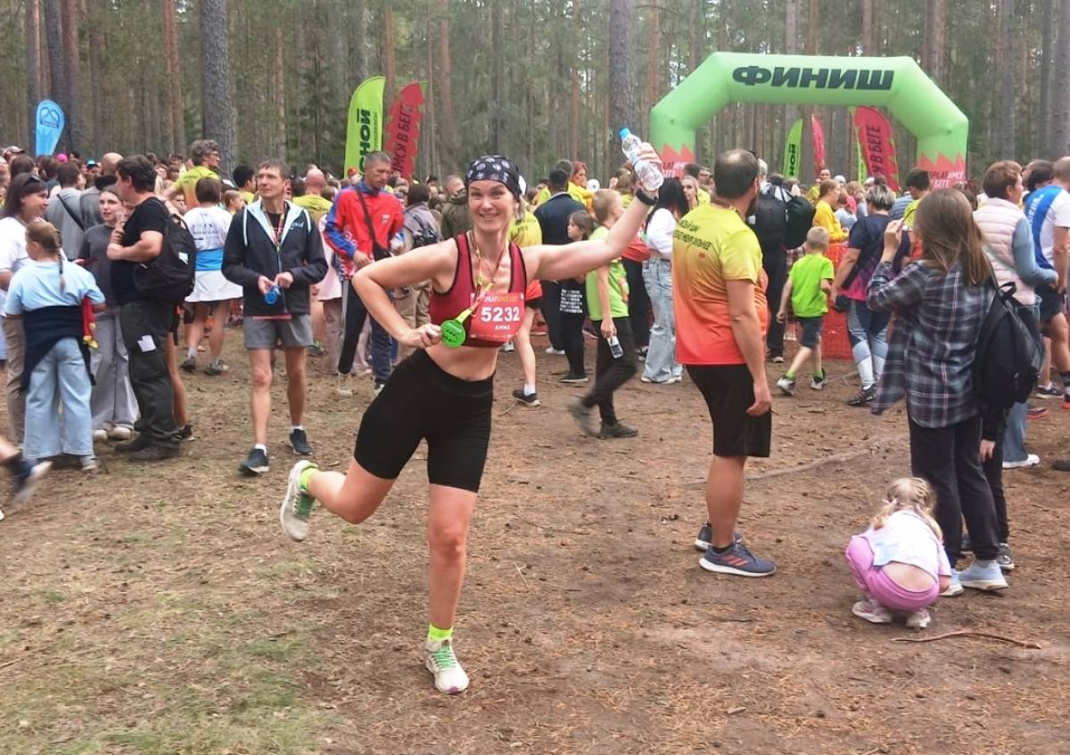 На фото Анна Крылова, приз за самое эмоциональное фото