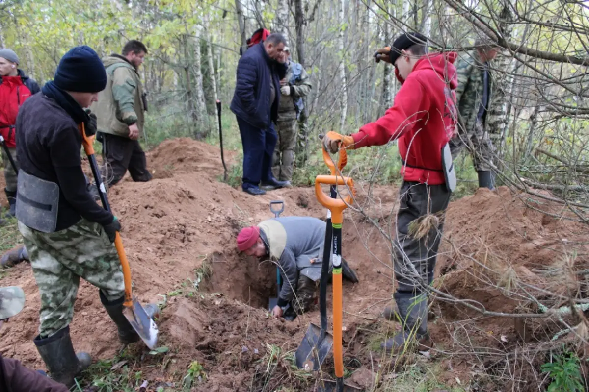 Глава Демянского округа побывал в гостях у поискового отряда «Находка»