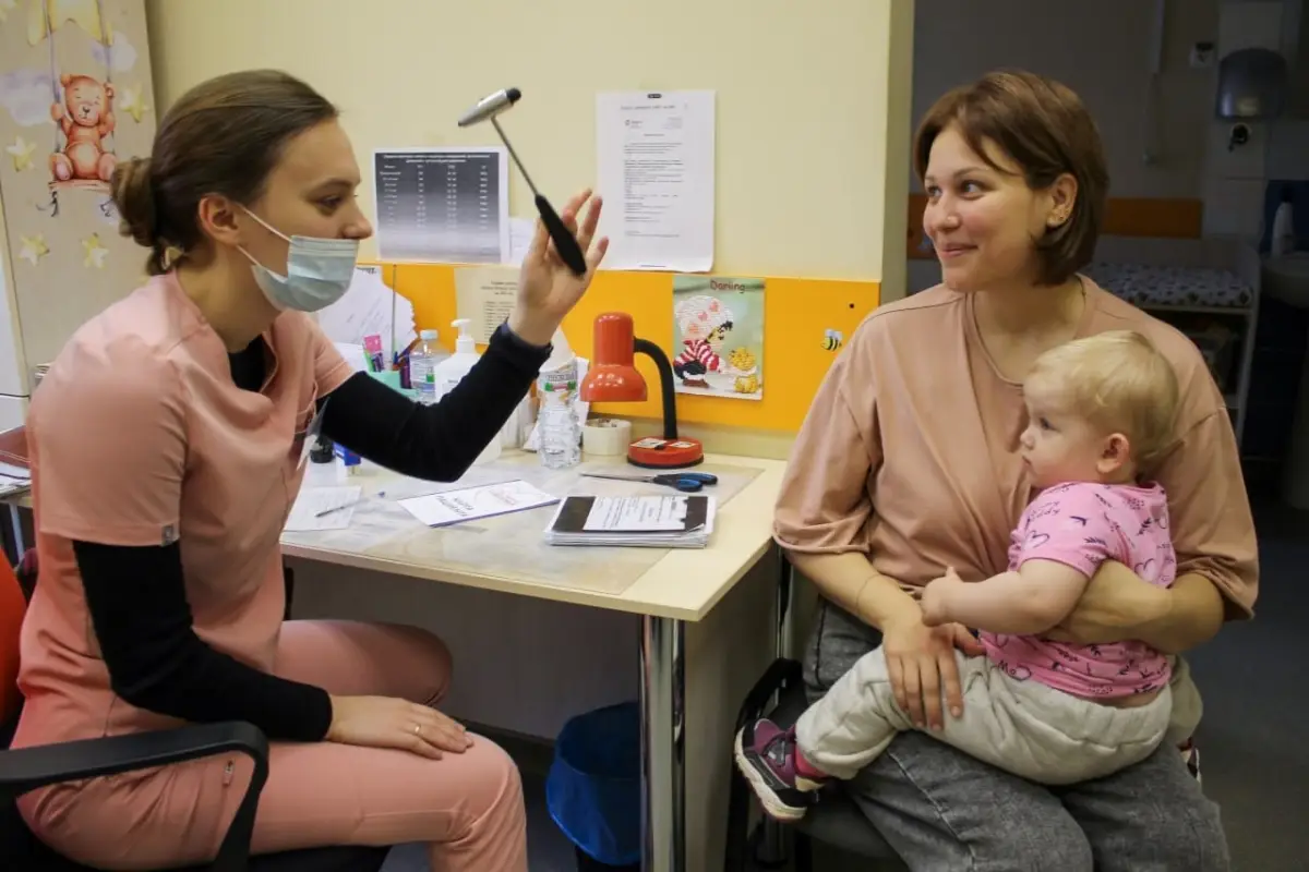 Бригада врачей из Великого Новгорода побывала в Пестовском округе