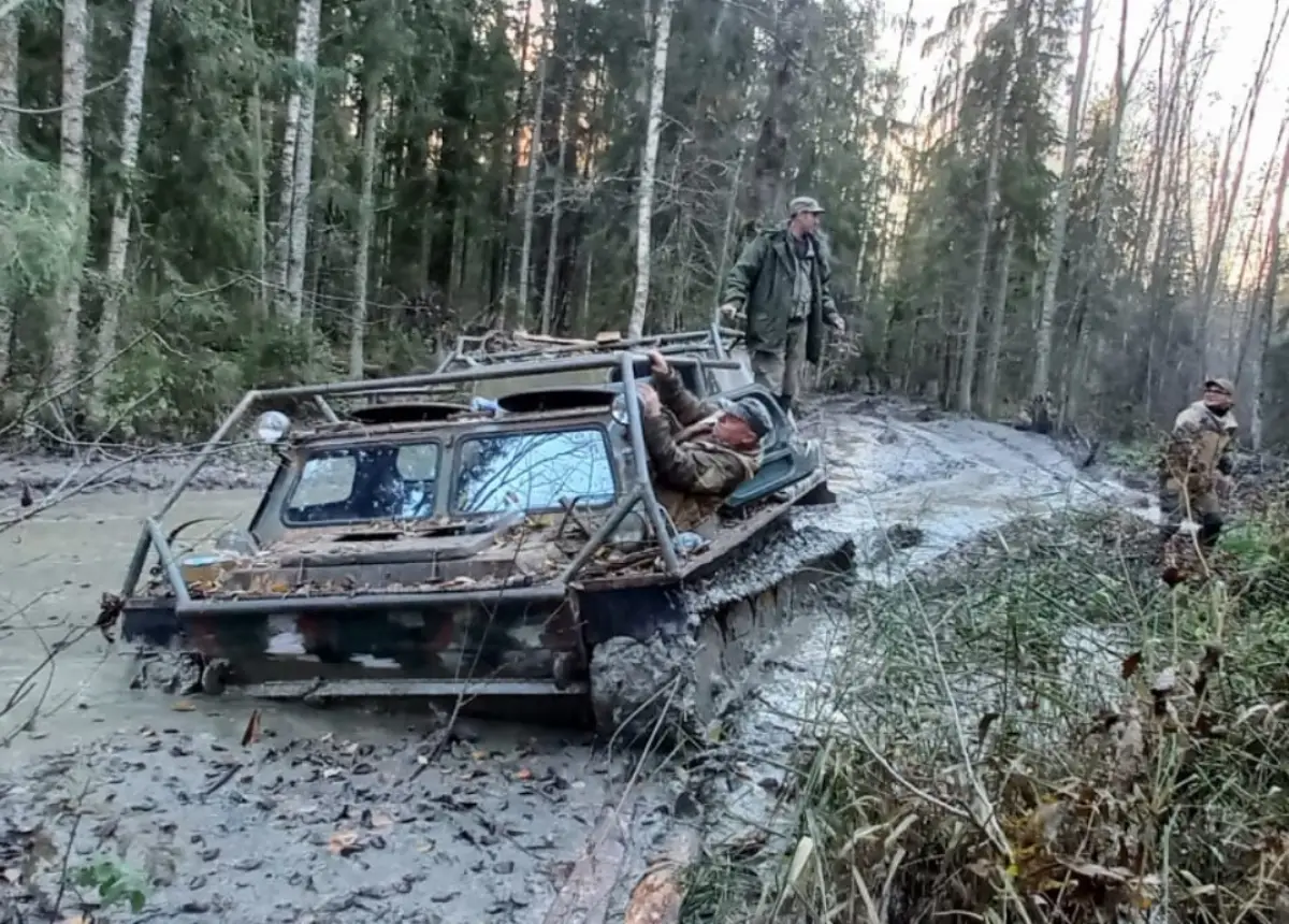 Новгородские поисковики продолжают работать на участках строительства ВСМ