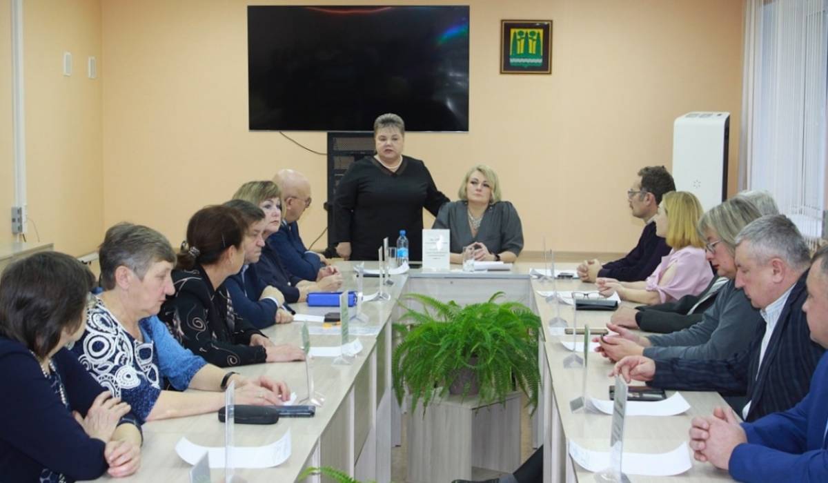 Светлану Новосёлову переизбрали на должность главы Хвойнинского округа