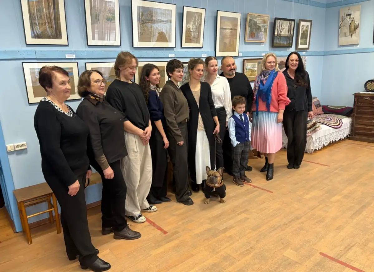 Итогом выездов молодых живописцев в Демянский округ на пленэры стала выставка