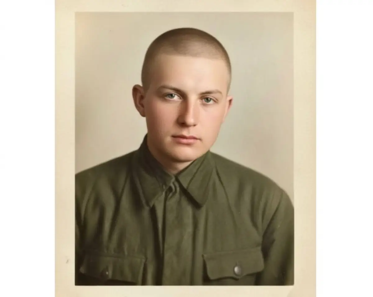 В Марёвском округе 11-летний поисковик вернул из небытия юного солдата