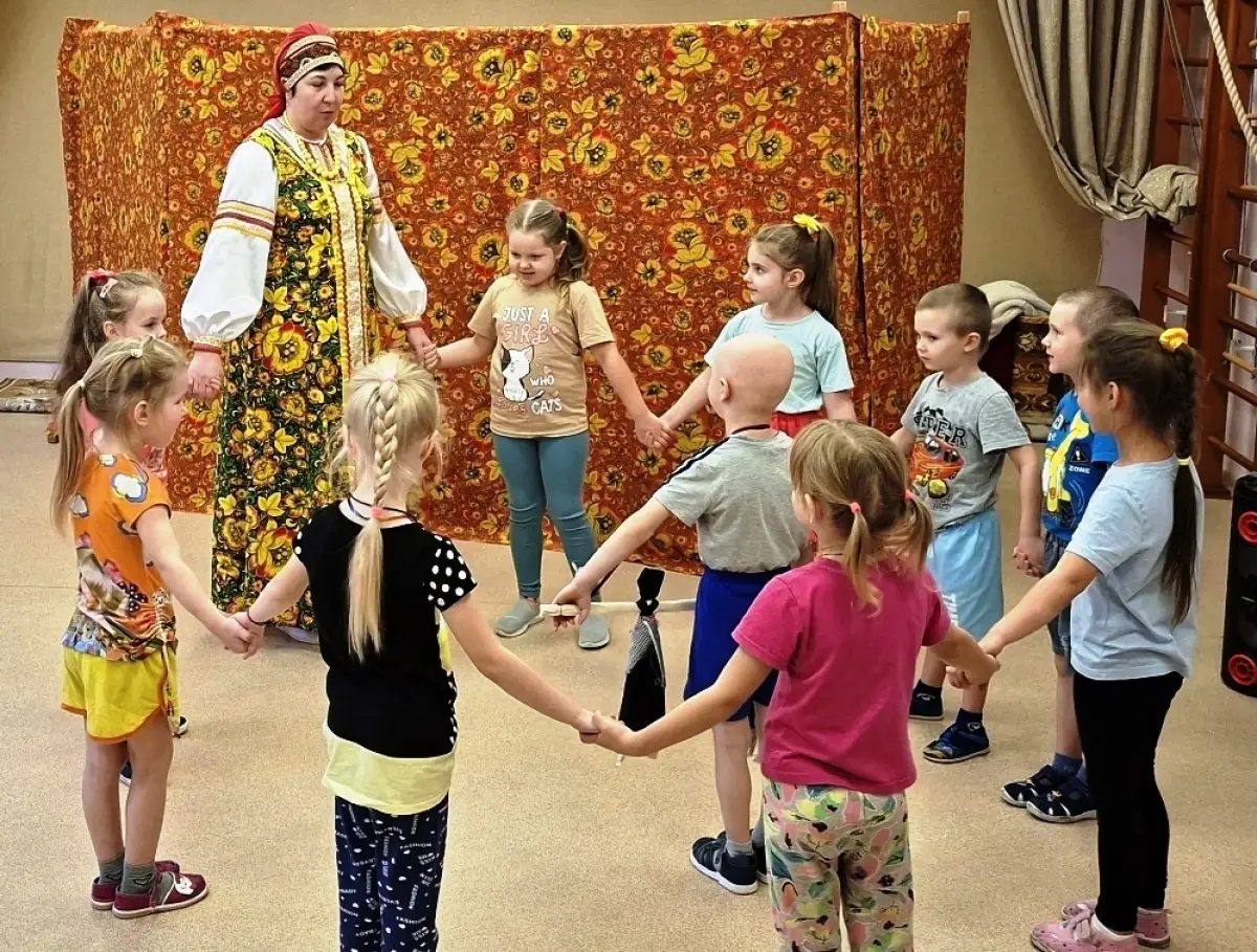 Парфинские дошколята узнали о Кузьме и Демьяне