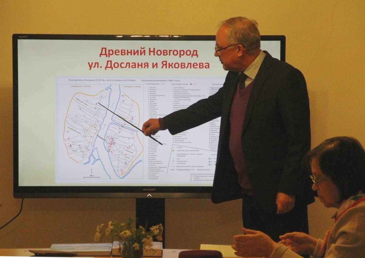 Семья Варлаама Хутынского жила недалеко от места, где теперь стоит Театр драмы