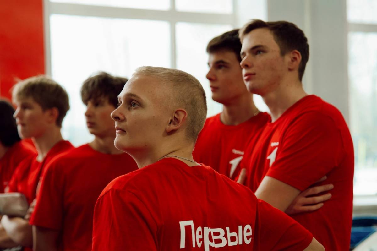 Ребята из Новгородского округа участвовали в соревнованиях «Курс молодого бойца»