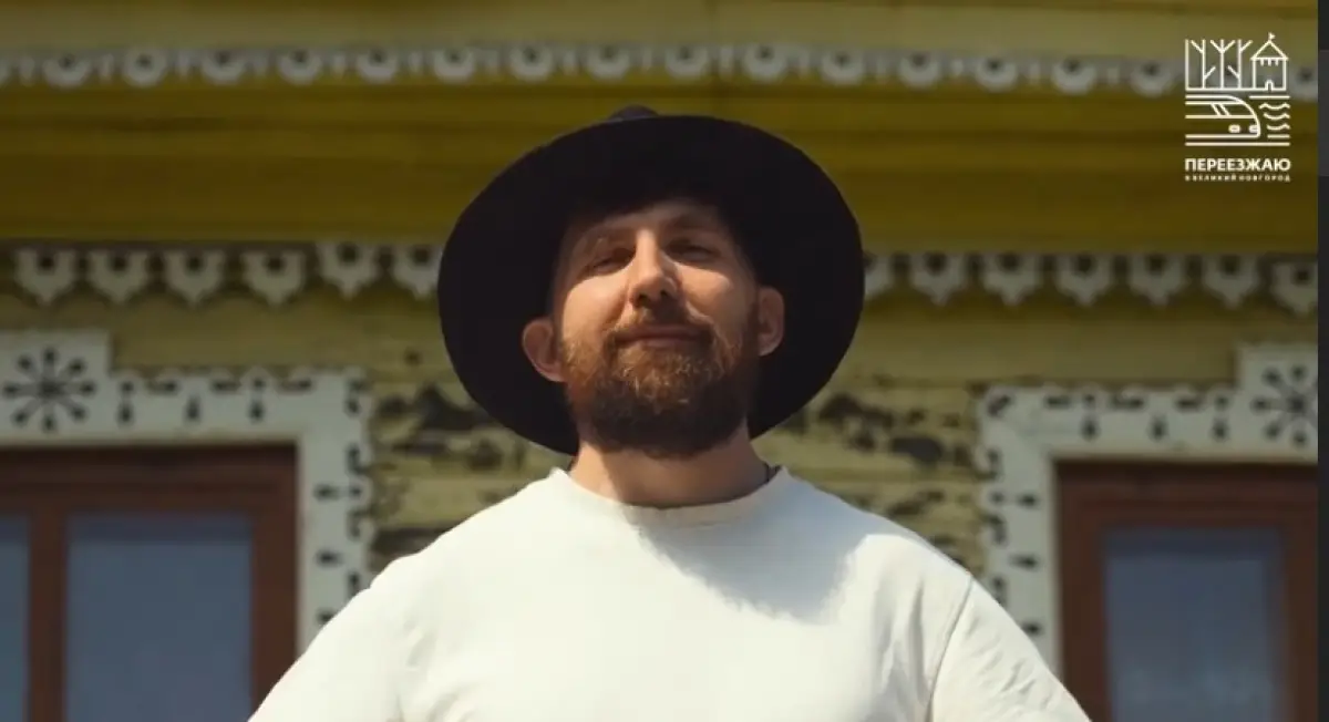 Петербуржец переехал в Шимский округ и знакомит подписчиков с деревней