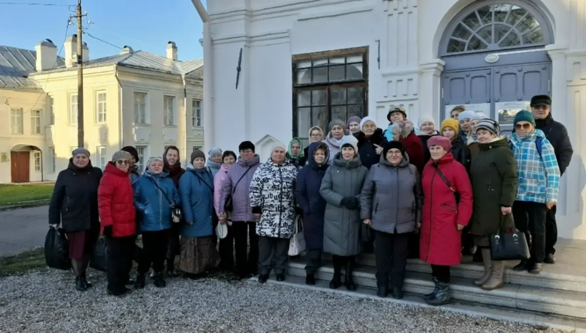 Парфинские тосовцы-волонтёры помолились о бойцах СВО в Великом Новгороде