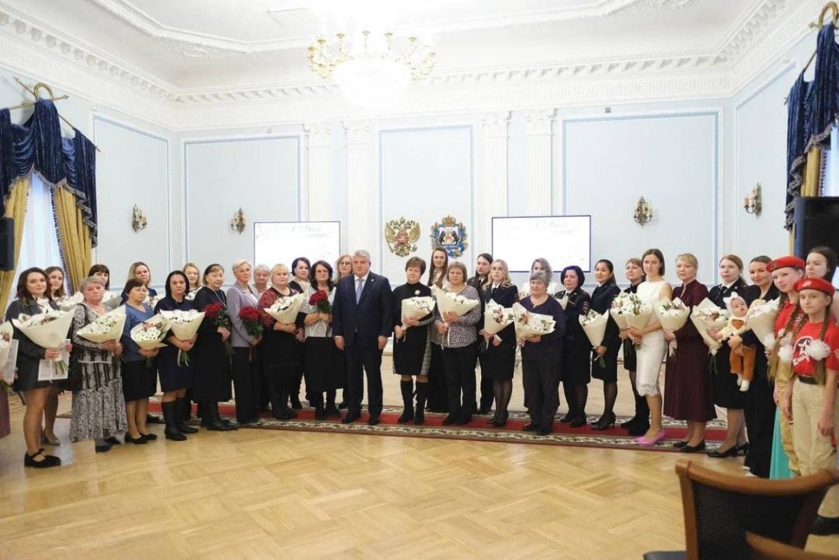 Фотографии пресс-центра правительства Новгородской области