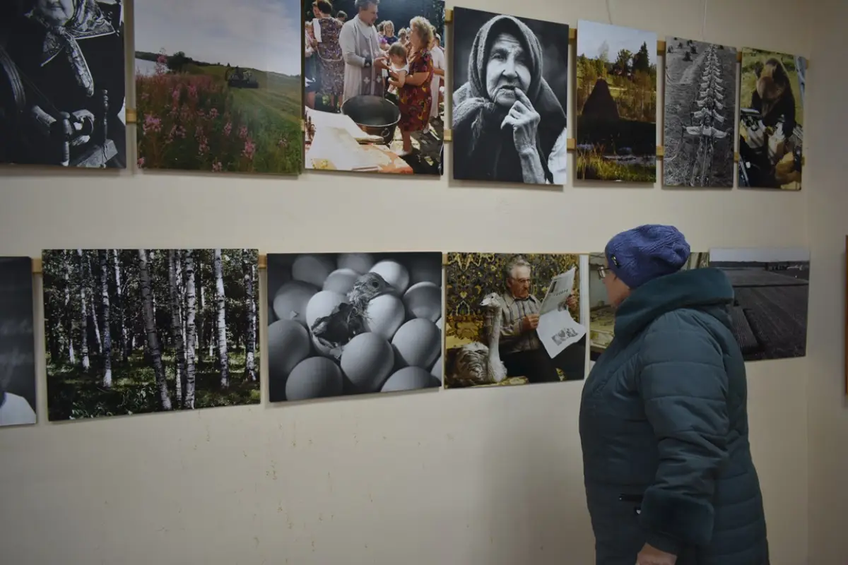 Фотовыставка Александра Овчинникова открылась в селе Мошенское