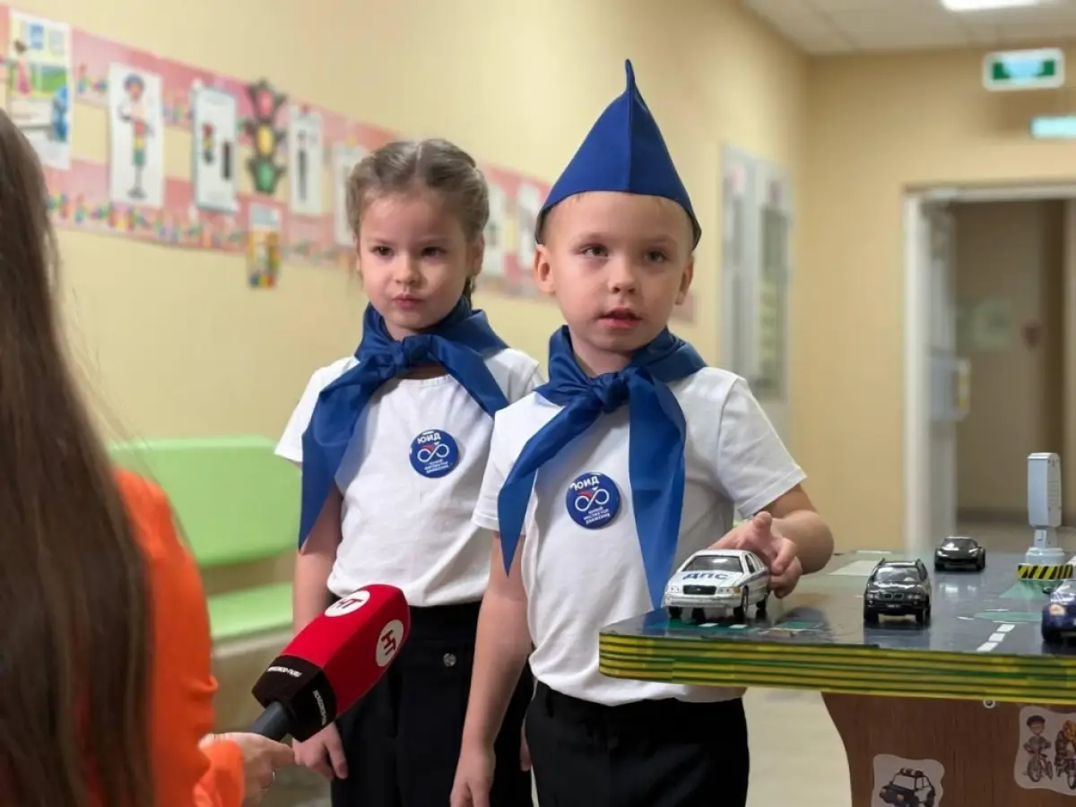 Детсадовцы из посёлка Волховец стали помощниками инспекторов движения