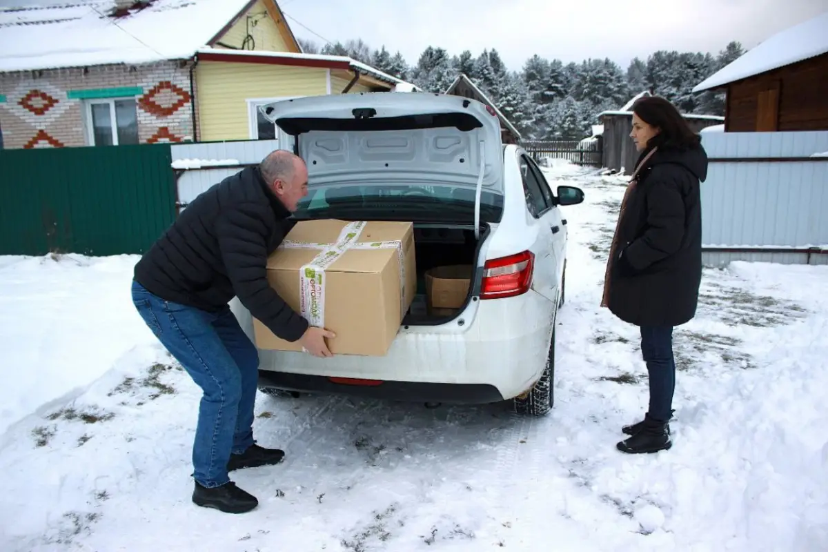 Ветерану СВО Юрию Алёшину из Хвойнинского округа доставили адаптивную одежду