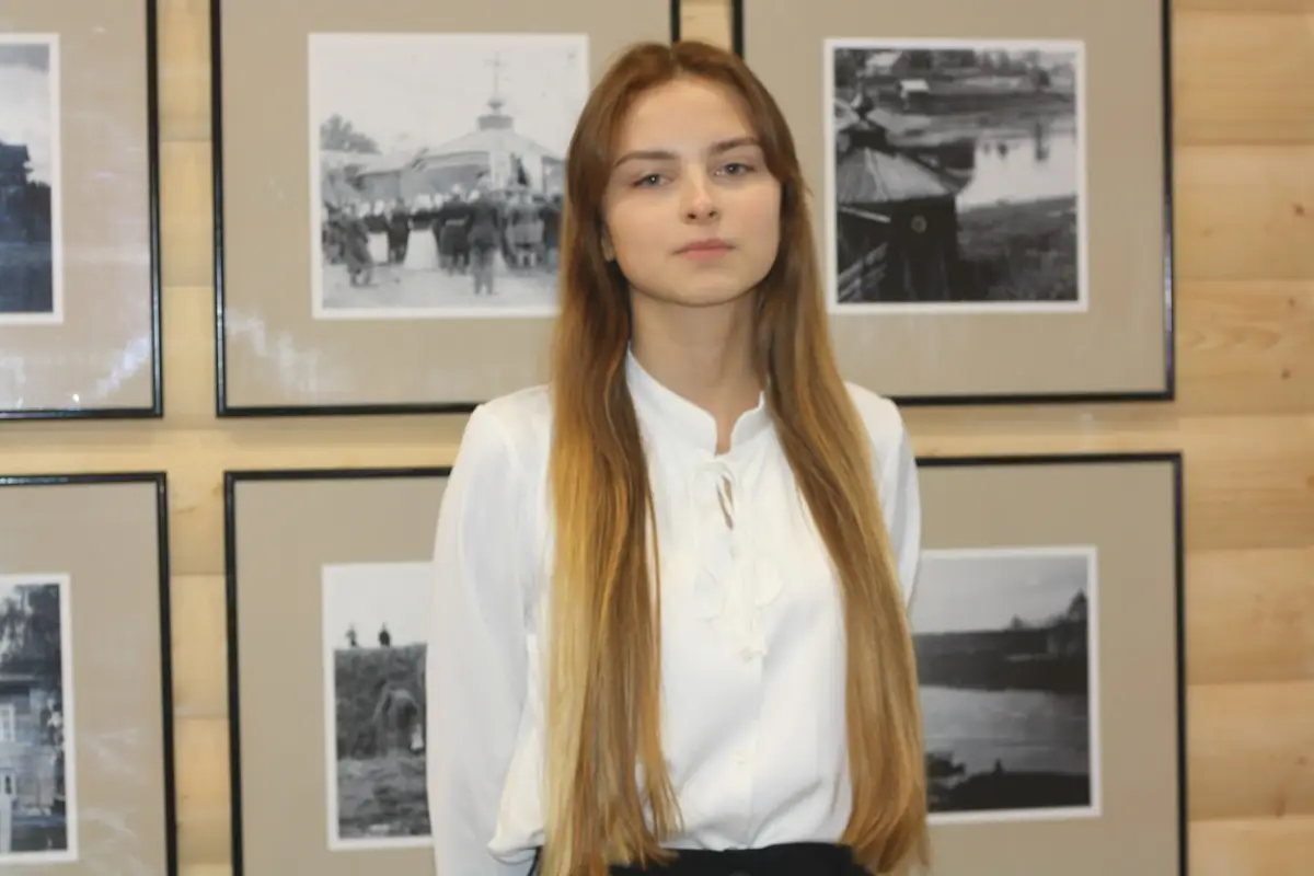 Гордость Любытинской школы Варвара Леонтьева победила на областном фестивале