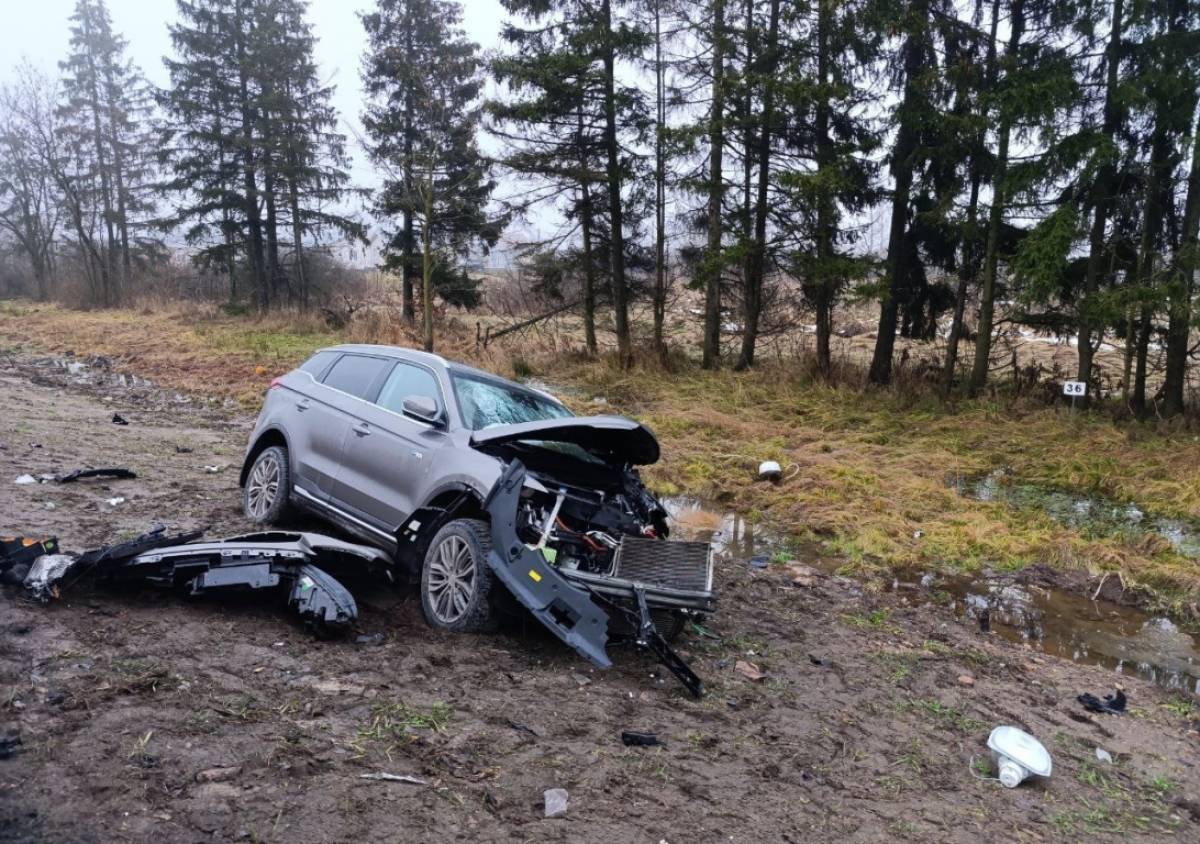Четыре человека пострадали в ДТП под Великим Новгородом