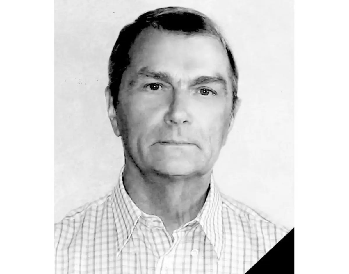 Легендарного новгородского диктора похоронили у храма в селе Васильевское