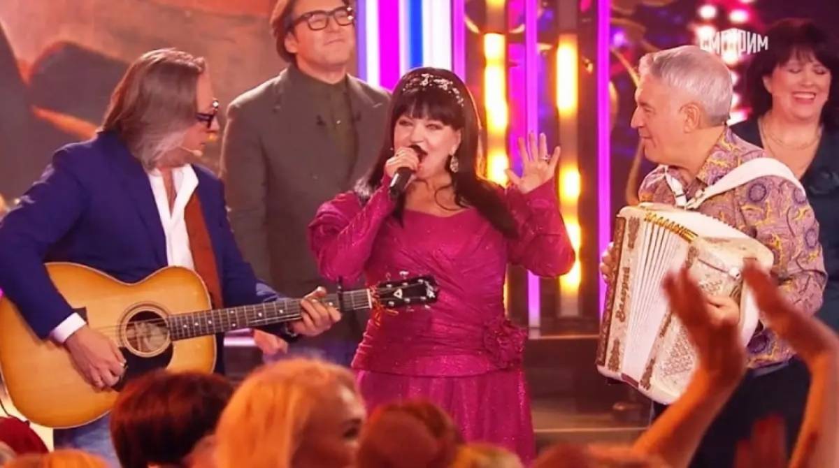 Кадр программы «Песни от всей души»