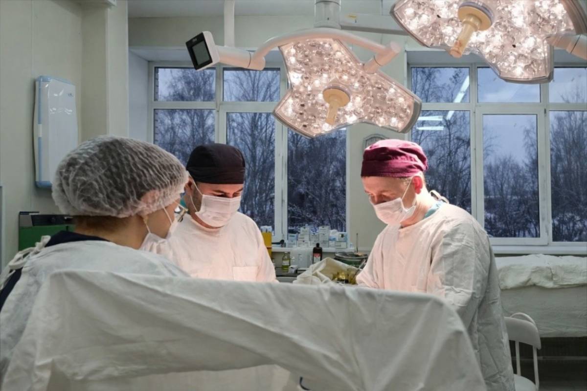 Новгородские хирурги прооперировали чемпиона мира по пауэрлифтингу