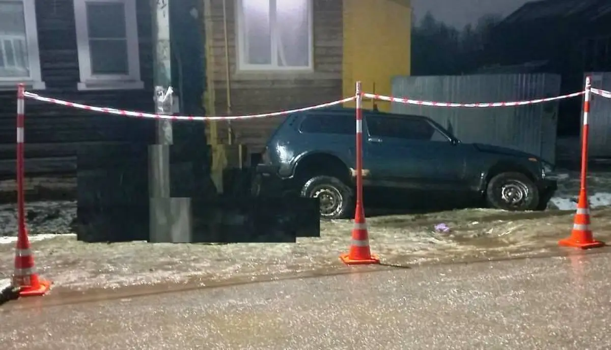 Ряд однотипных автоаварий произошёл на Новгородчине, причина одной – инфаркт