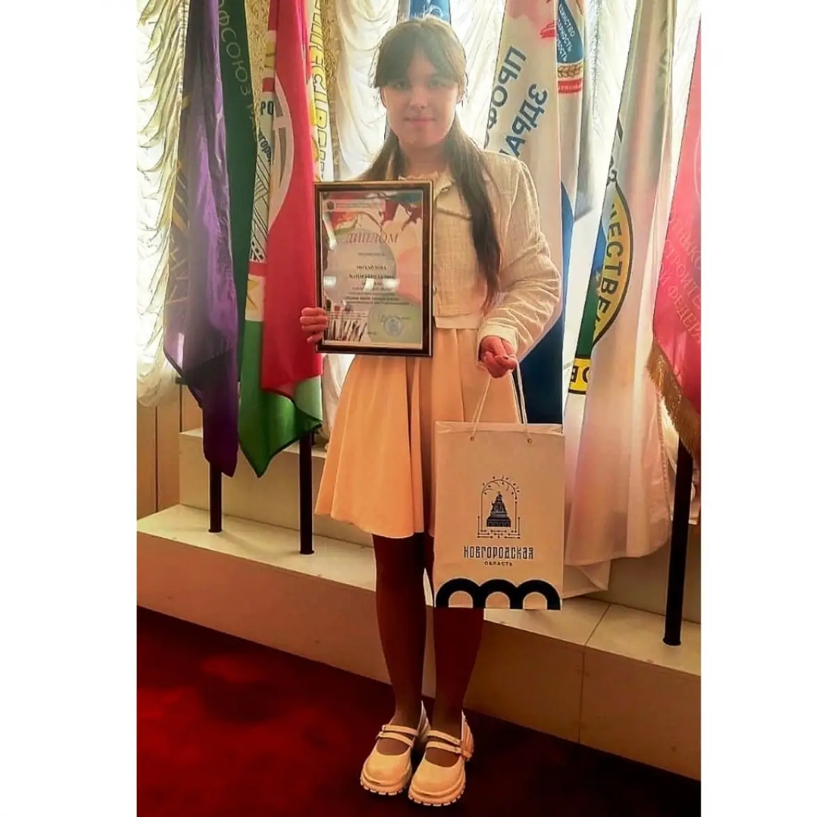 Парфинская школьница победила в областном конкурсе детского рисунка на тему охраны труда