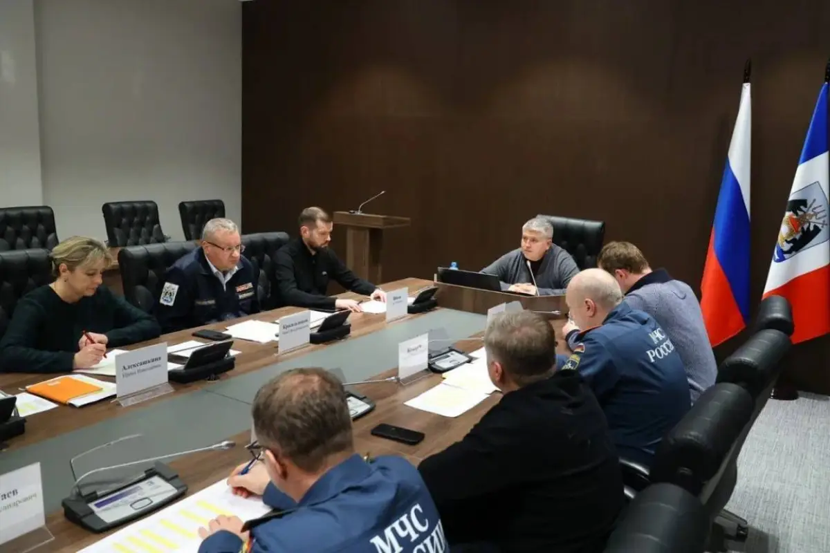 К восстановлению электроснабжения на Новгородчине подключатся ещё 24 бригады