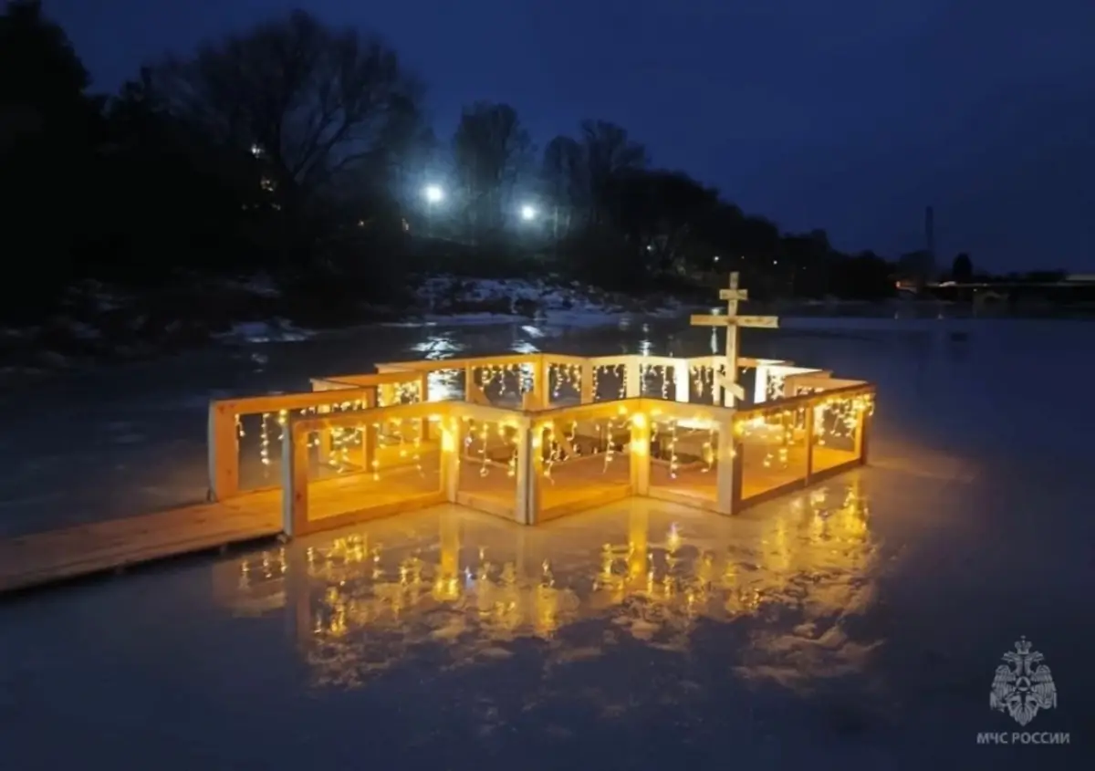 В Новгородской области организовали 16 мест для крещенских купаний