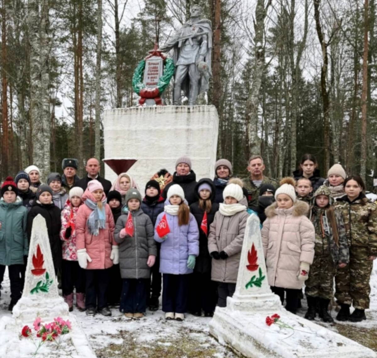 Завершена сверка имён на воинских захоронениях Окуловского округа