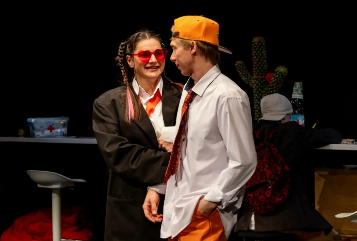 Самый премьерный День артиста