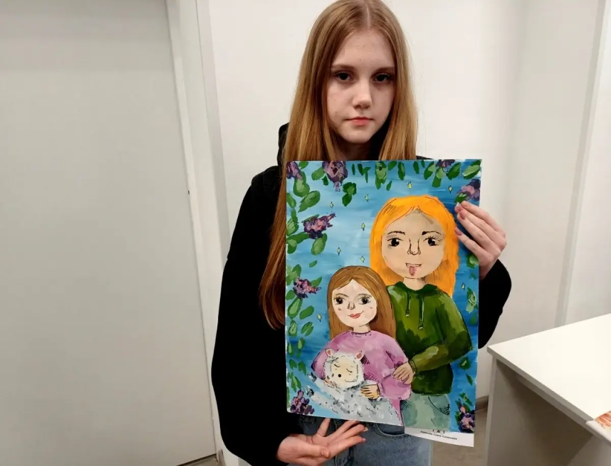 Художницы из Хвойной состязались с талантами со всей области в центре «Онфим»