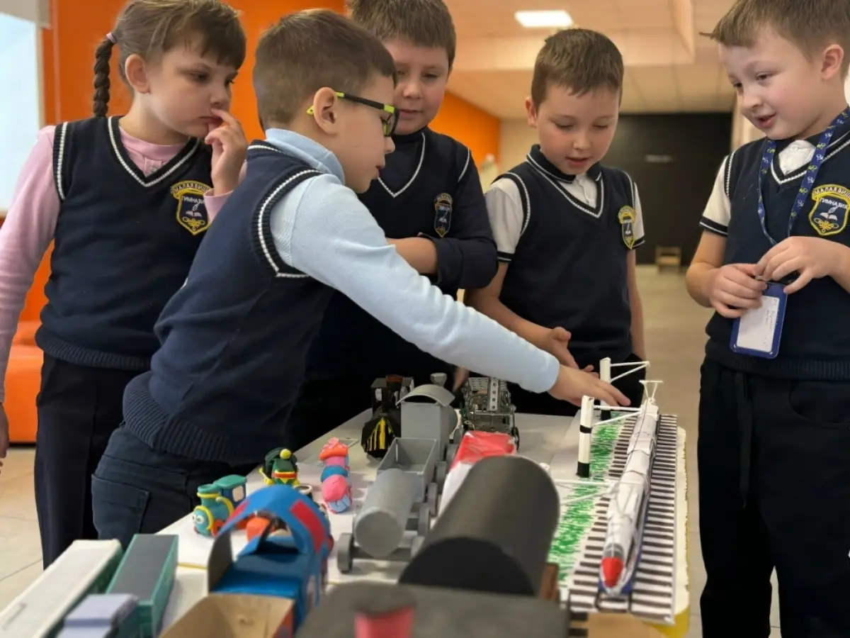 Маловишерские гимназисты создали железнодорожные проекты