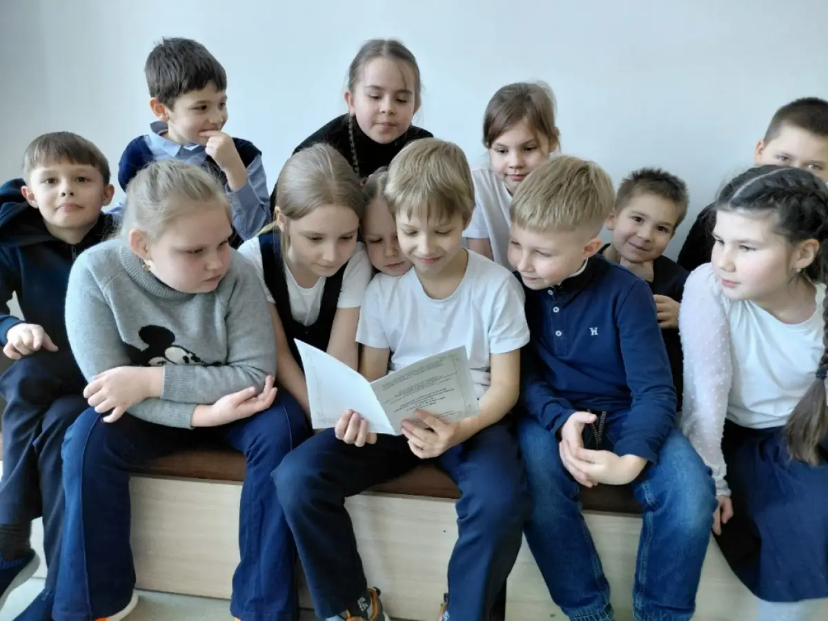 Школьники из Боровичей стали авторами сборника стихов