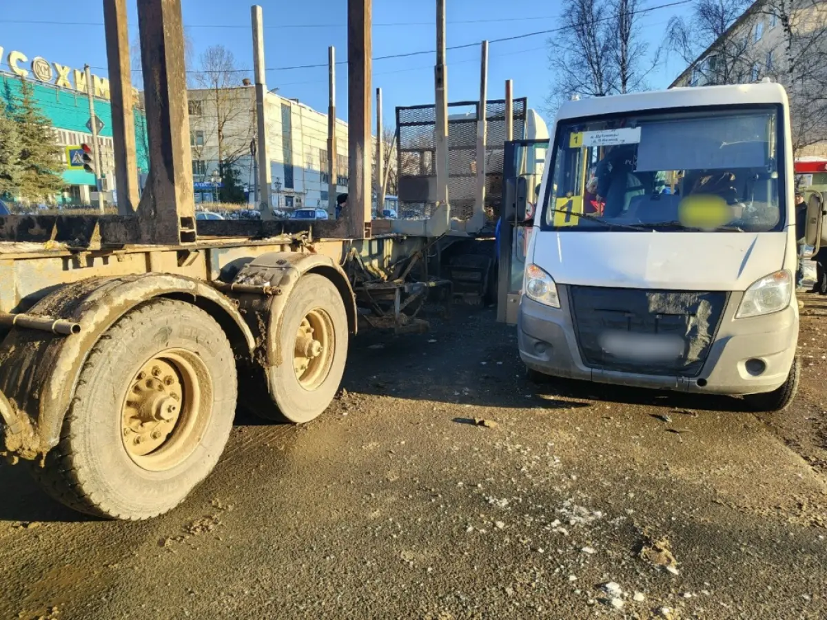 Новгородский минздрав сообщил о состоянии пострадавших пассажиров автобуса