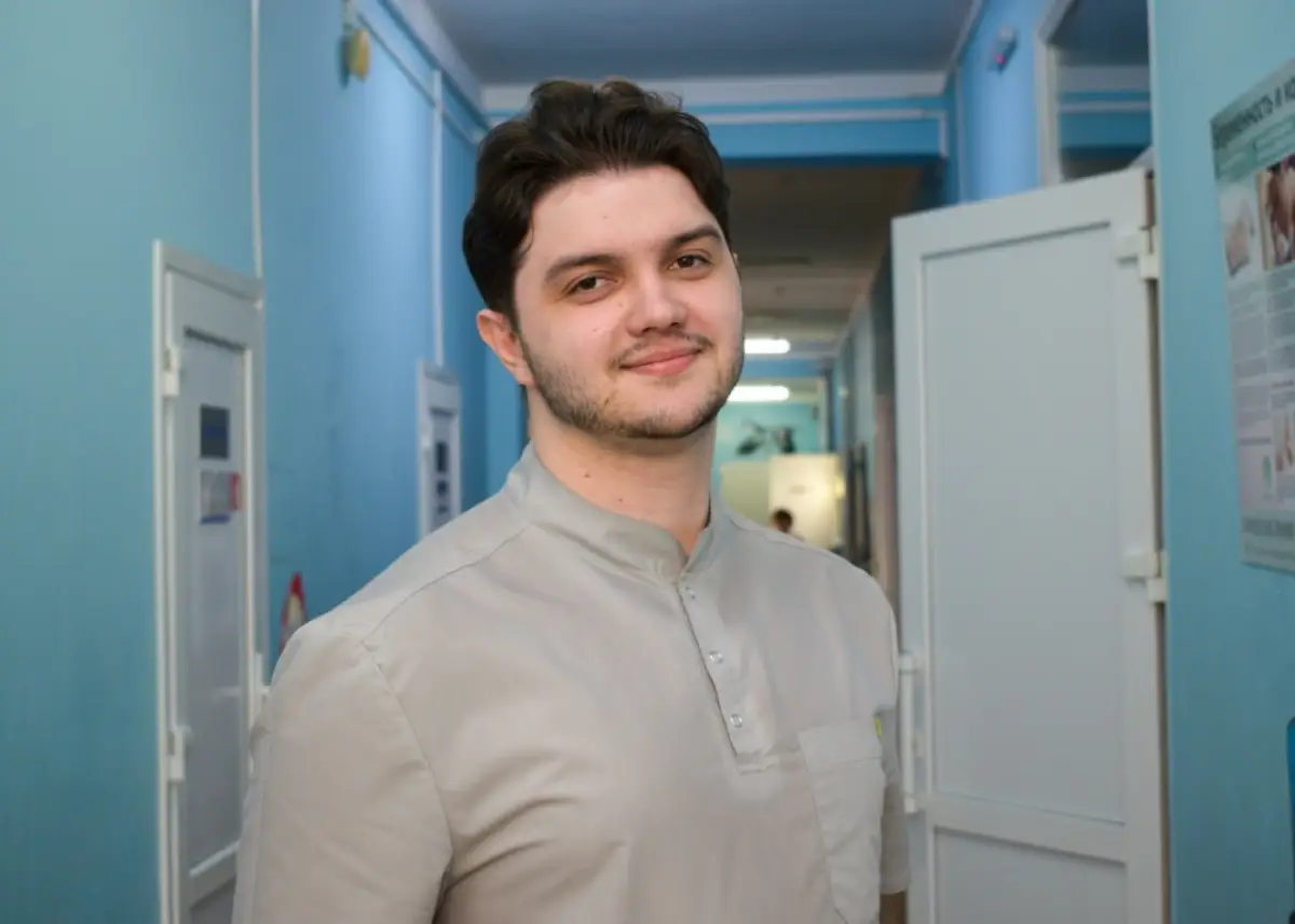 Молодой педиатр Анатолий Кулиев вернулся работать в родную Старую Руссу