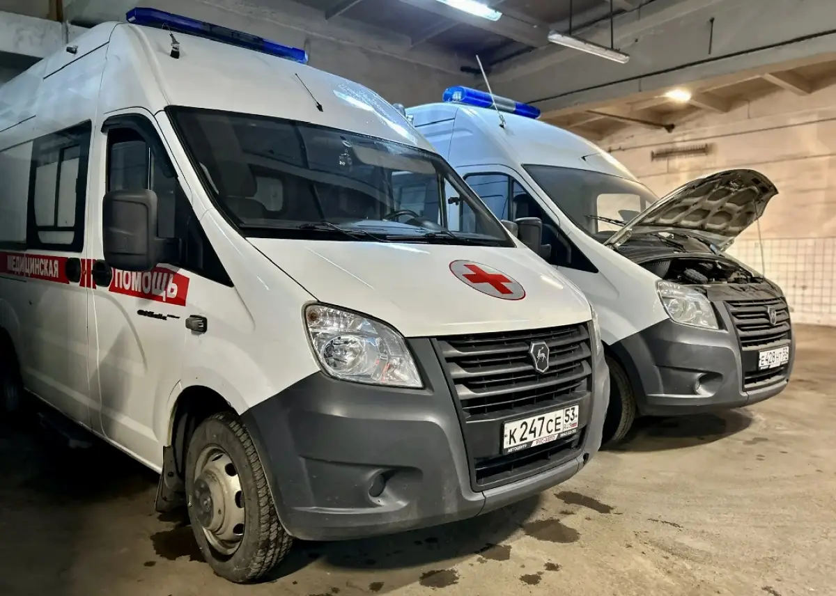 Новгородские общественники познакомились с работой станции скорой помощи