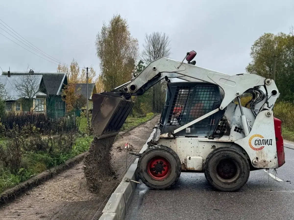 Безопасность движения повысят на шести участках областных дорог Новгородчины
