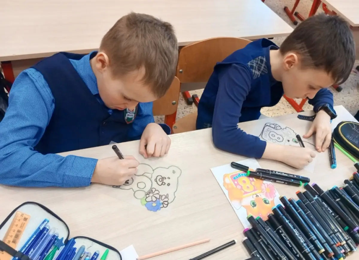 Окуловский «Хобби Град» предлагает детям новые интересные материалы для поделок